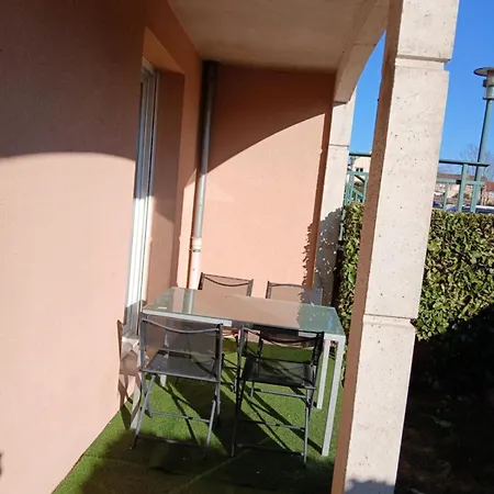 Cosy Wifi Et Piscine Au Porte De Rodez Apartmán *